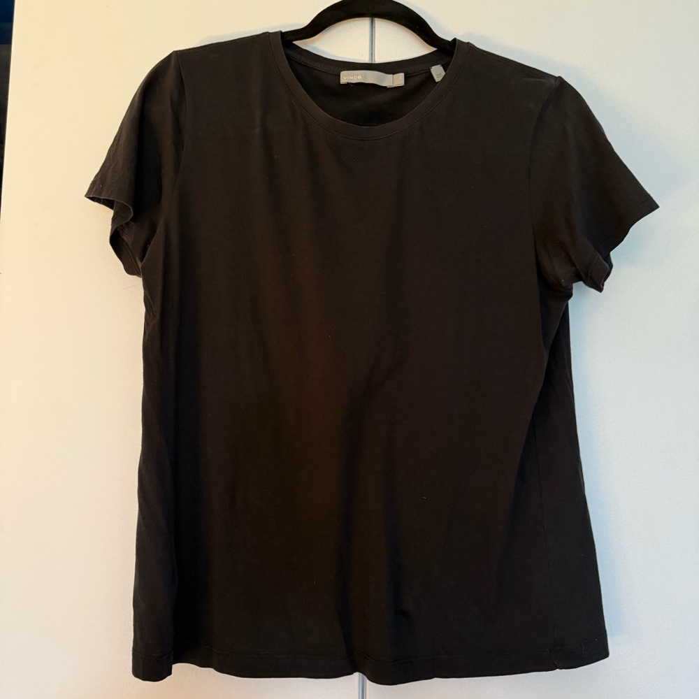 ALL OFFERS ACCEPTED! Vince black scoop neck tshirt size medium